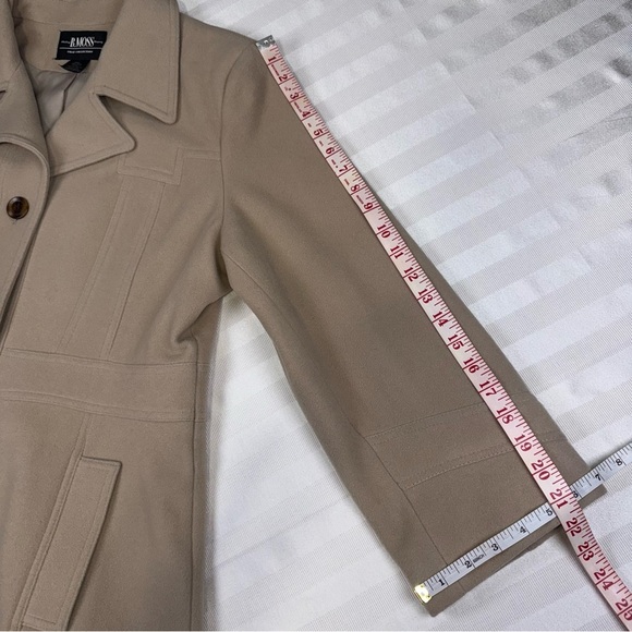 B. Moss Vintage Tan Wool Blend Women's Coat Size Large Button Front Collared - Picture 7 of 13